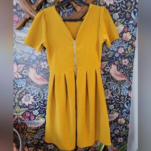 Flattering and versatile mustard yellow Amelia dress by LuLaRoe, Size M